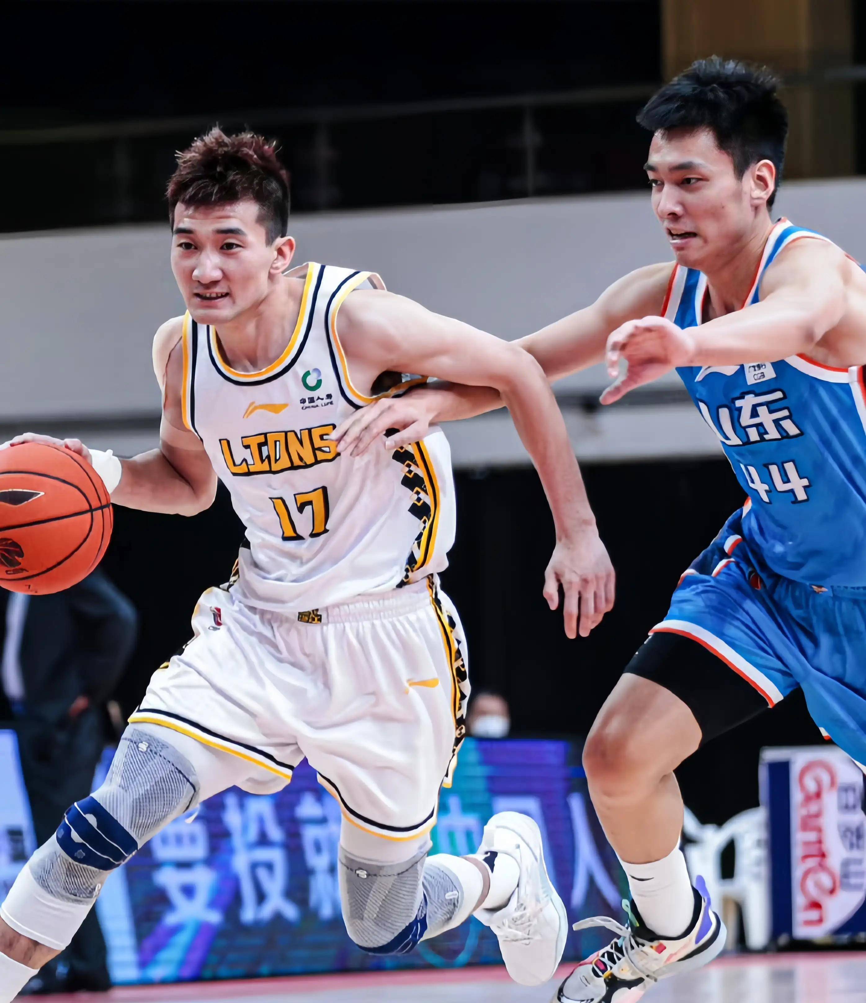 刻引发猜测 刻引发猜测