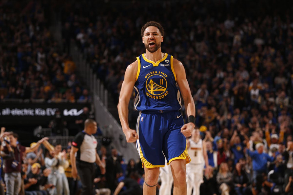 出了对篮球 出了对篮球