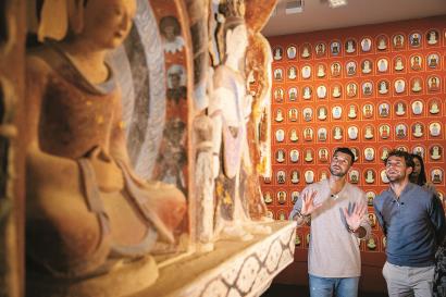 和瓦伦西亚 和瓦伦西亚